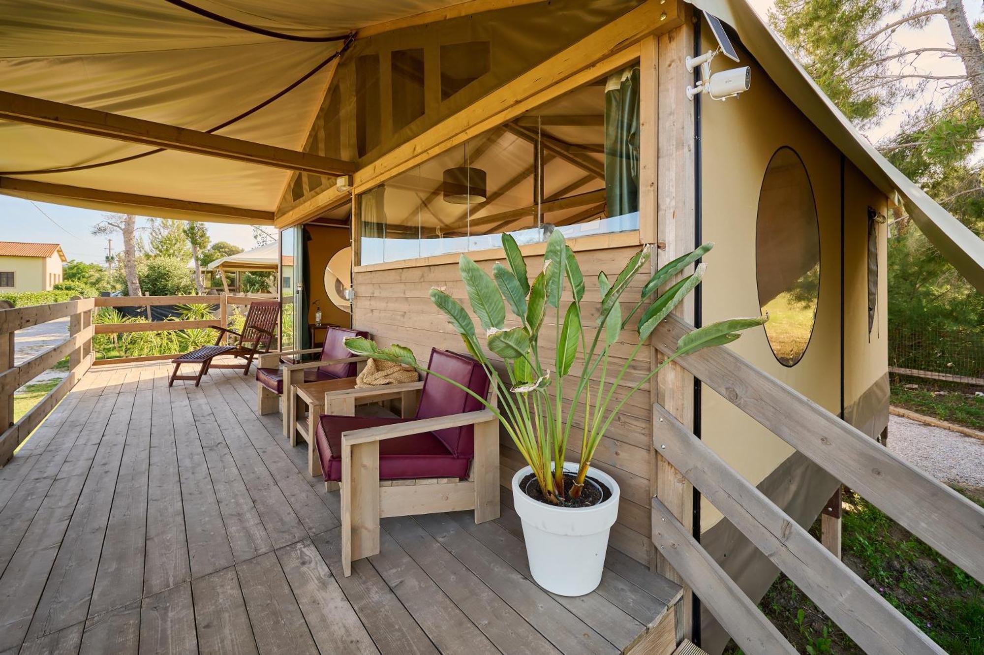 Suite Glamping Vicino Al Mare Piombino Exteriör bild