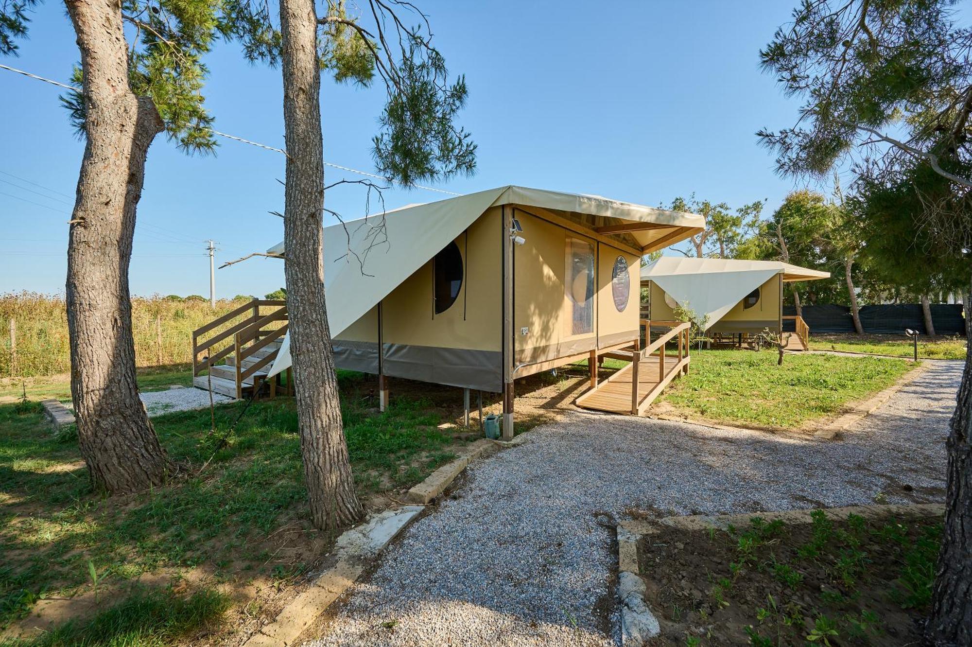 Suite Glamping Vicino Al Mare Piombino Exteriör bild